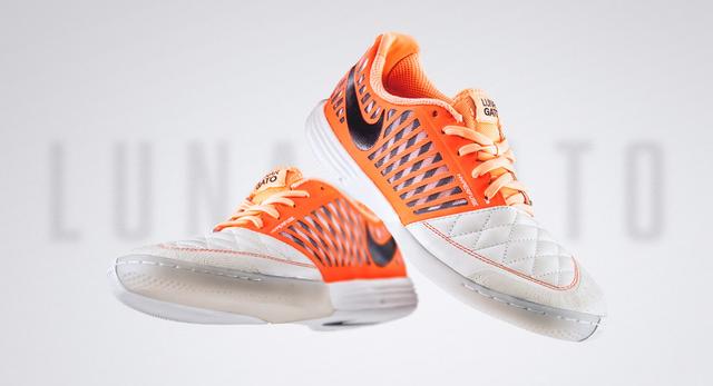 lunar gato ii小場足球鞋不禁讓人想到了相似配色方案的nike tiempo