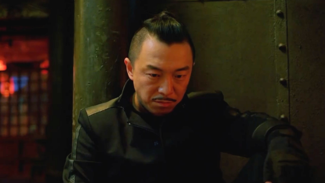 厨子戏子痞子三人酷酷的准备迎接大战侦缉队长误入片场