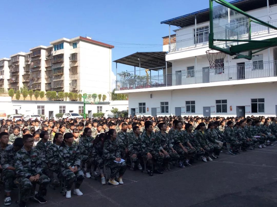 昭通仁德中学取得了可喜的成绩,帮助一批又一批孩子走进理想的学校