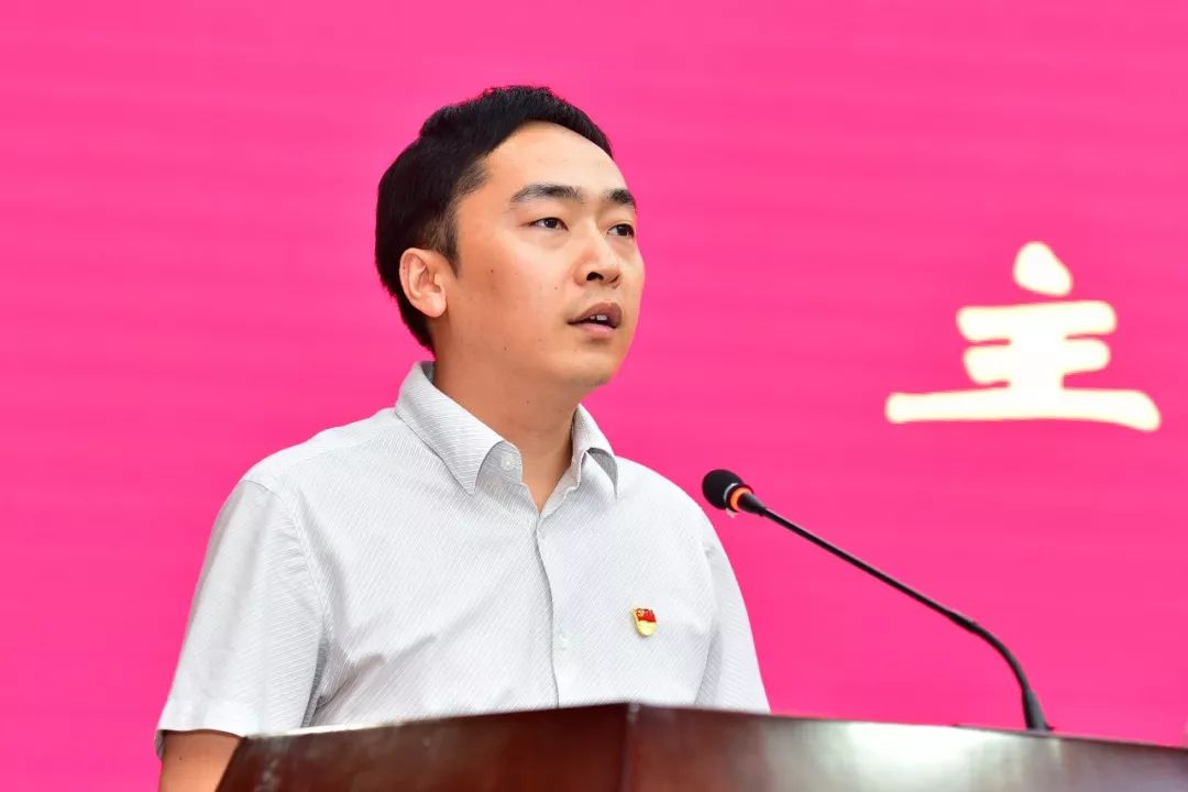 第三组代表集团公司安全技术监督部副部长 李昂第四组代表书记,总经理