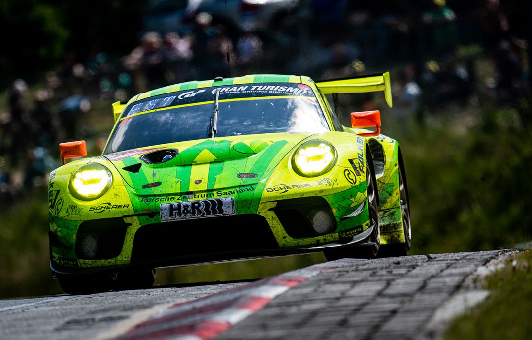 【视频】纽博格林24小时 7分钟精华浓缩_赛车