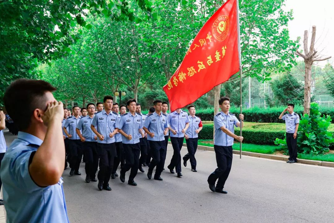 季夏时节伤离别,六月成荫前程锦