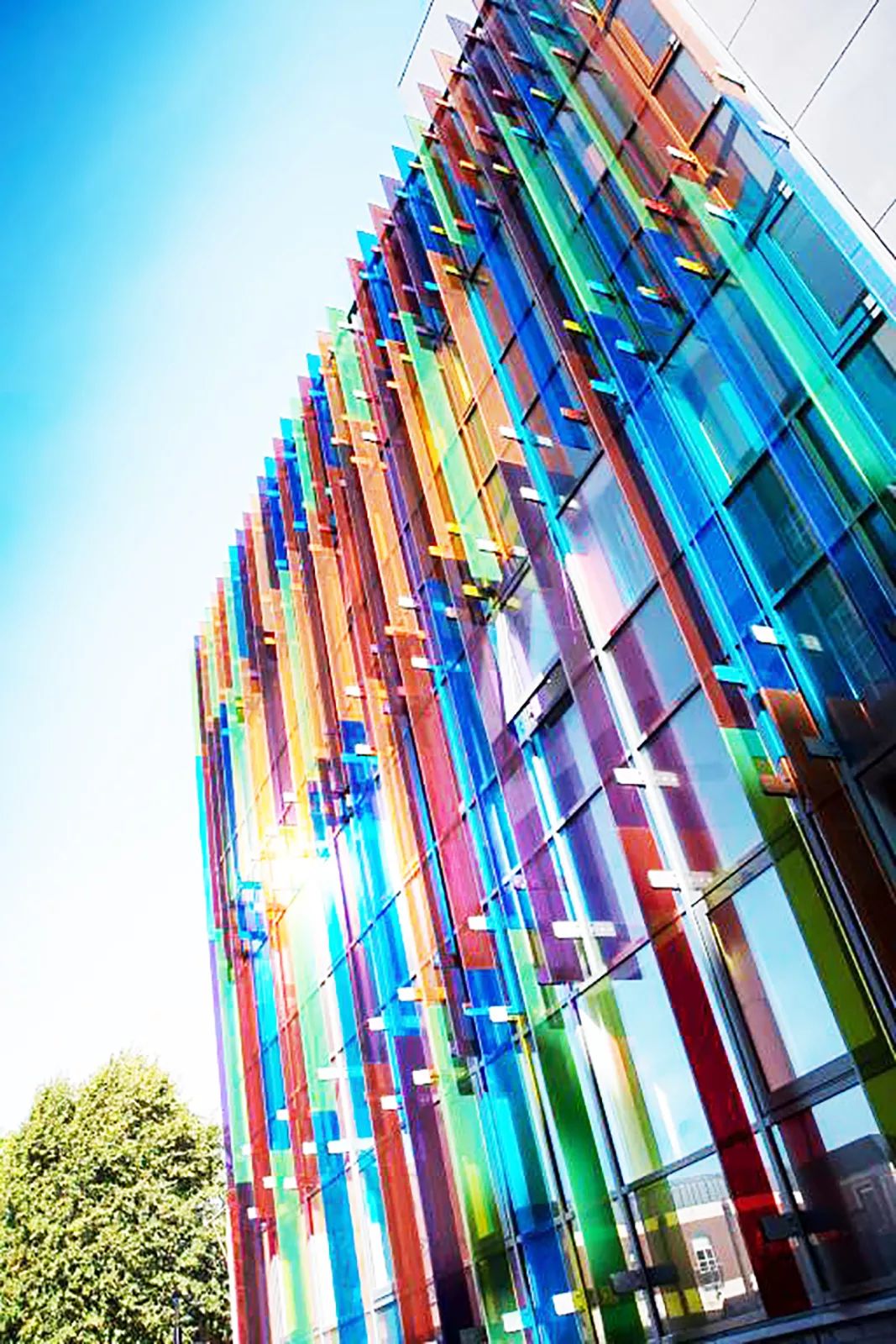 vanceva彩色夹层玻璃中间膜铸造完美的玻璃建筑艺术品