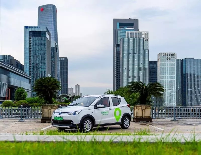 小灵狗出行昆明新店开业送大礼租三送三热力开抢