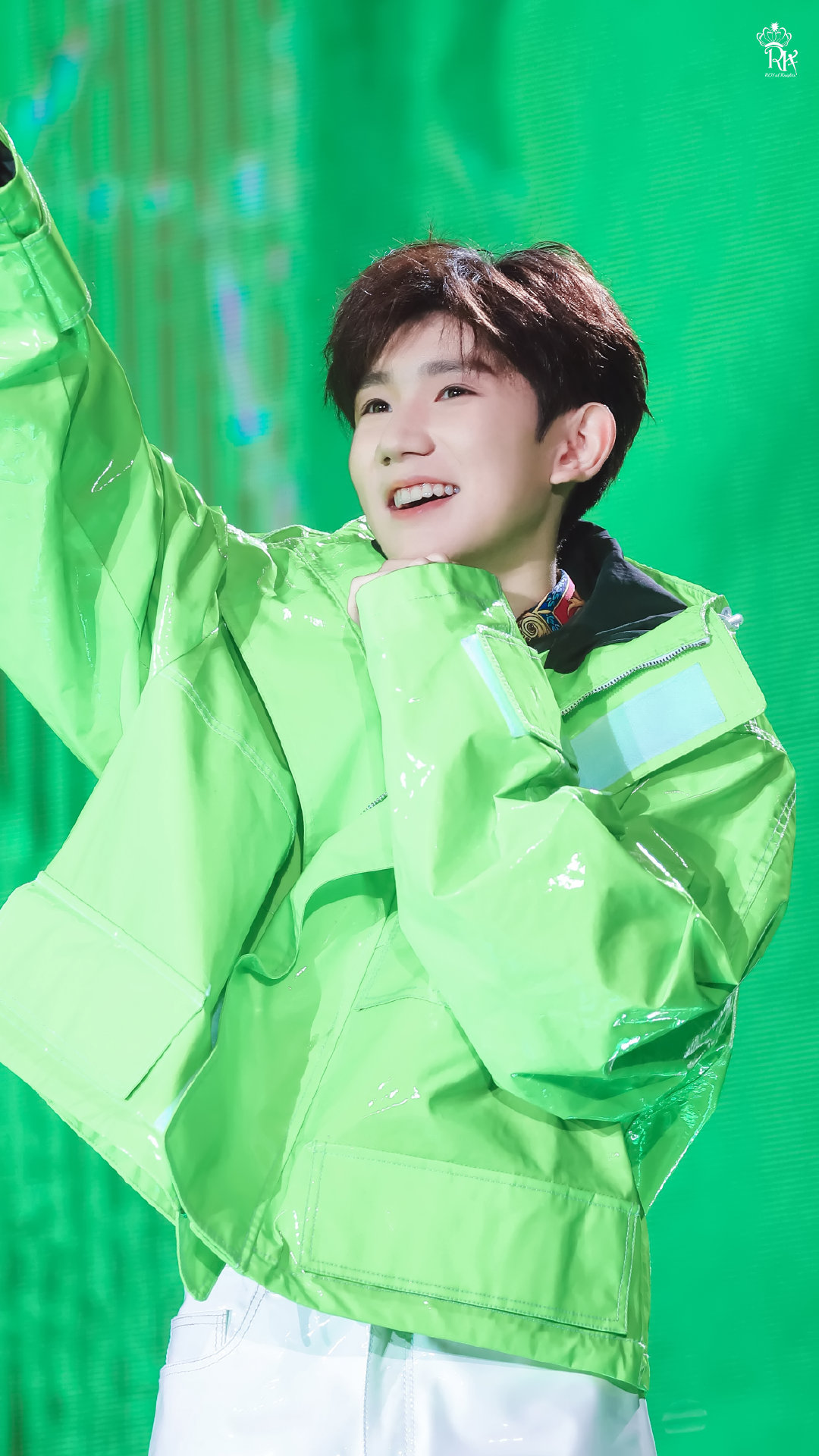 王源粉丝混哪个圈可爱正主给你答案