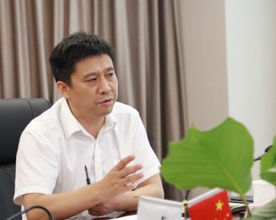 胡志军作粤港澳大湾区工作思路汇报▲市场与客户管理中心主任公布"一