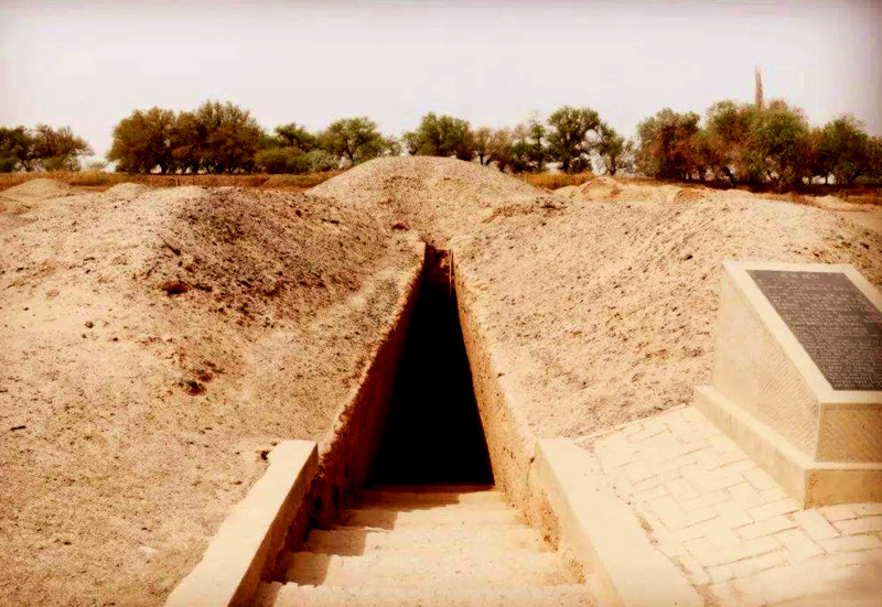 原创考古专家进入古墓揭开棺盖后意外看到一幅离奇的画