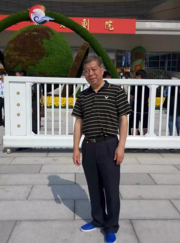 宿迁歌手戴宇深情演绎荷叶情歌