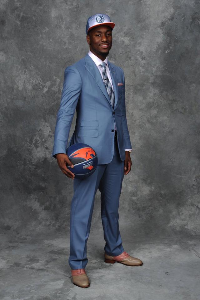 黄绿大战之续集肯巴沃克到底好哪里值得湖人和绿军如此猛追吗