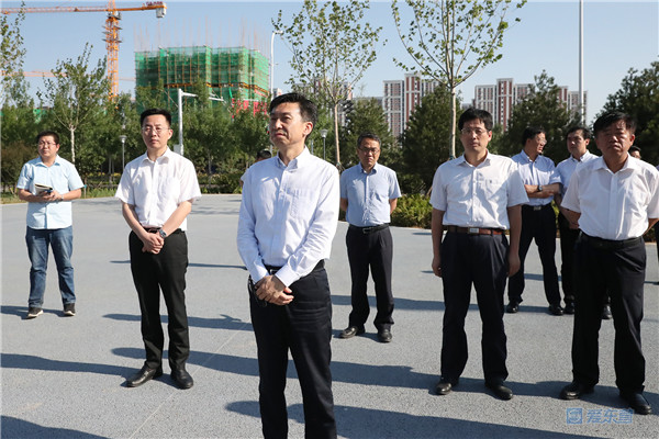 李宽端到东营区调研推动城市更新改造促进油地校融合发展