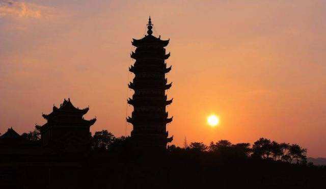 中国古代第一高楼,距今1500年高度达147米,却因无避雷措施而毁_高塔