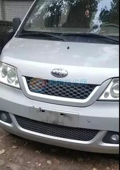 涿州多辆车牌被偷