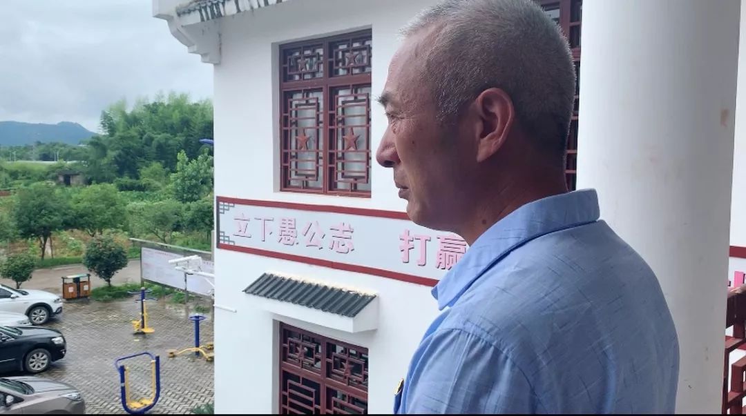 他送八个儿子上战场,一个都没回来…_杨荣显