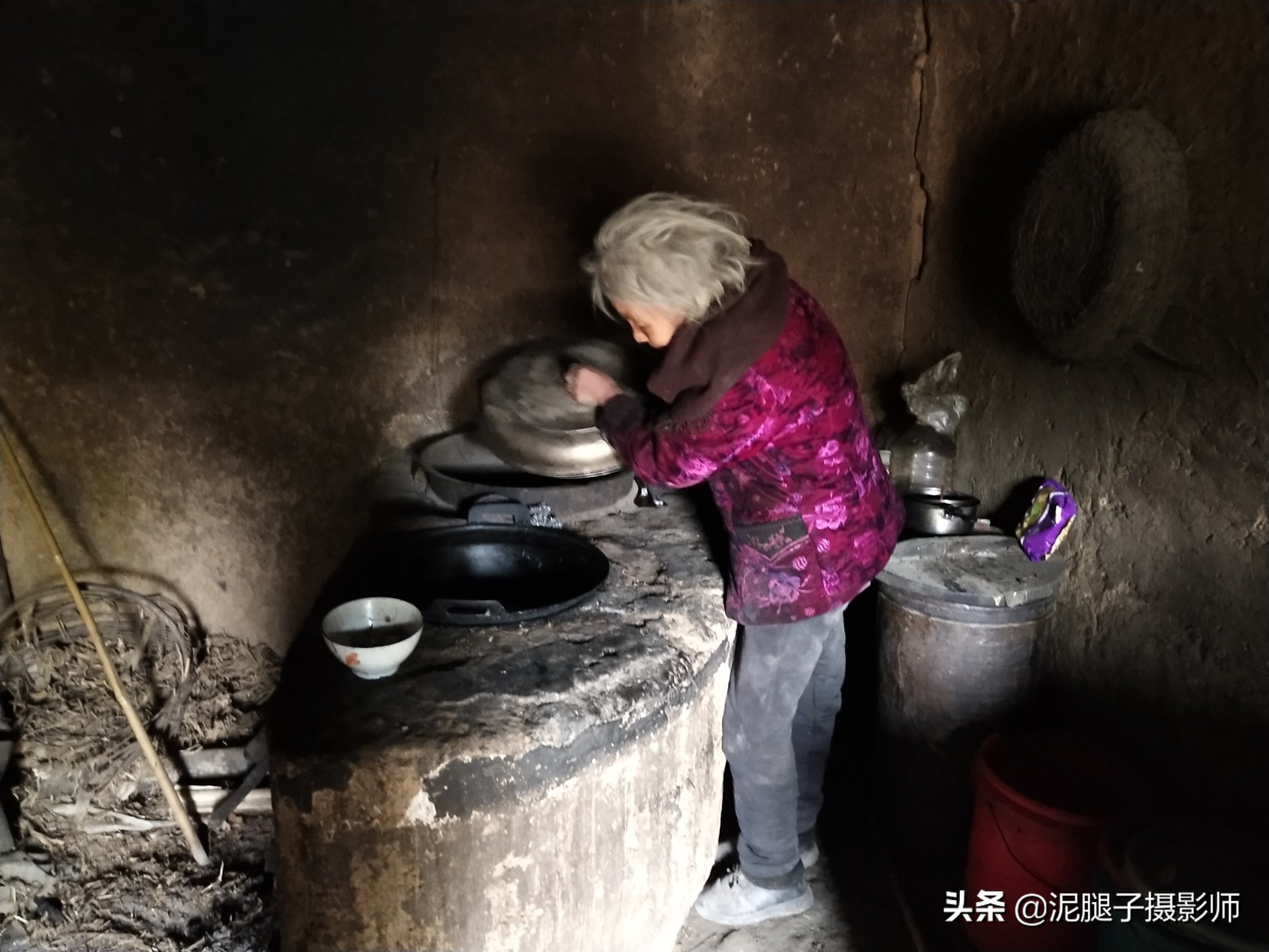 88岁老人说锅里有剩饭揭起锅盖却是