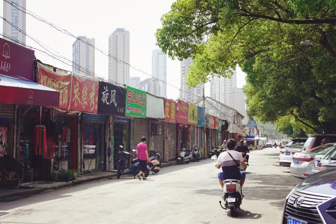 再见,夹城里,再也不见