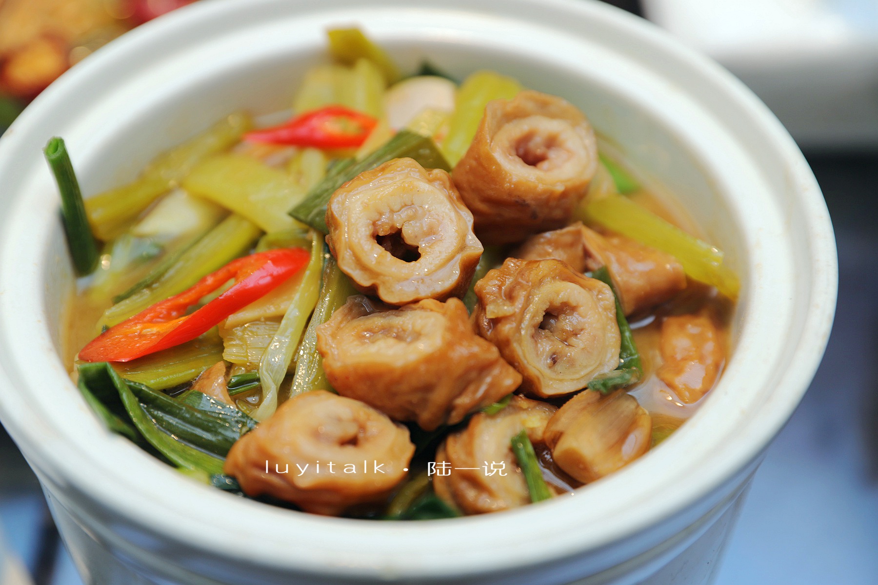 干锅酸蒜焖大肠头