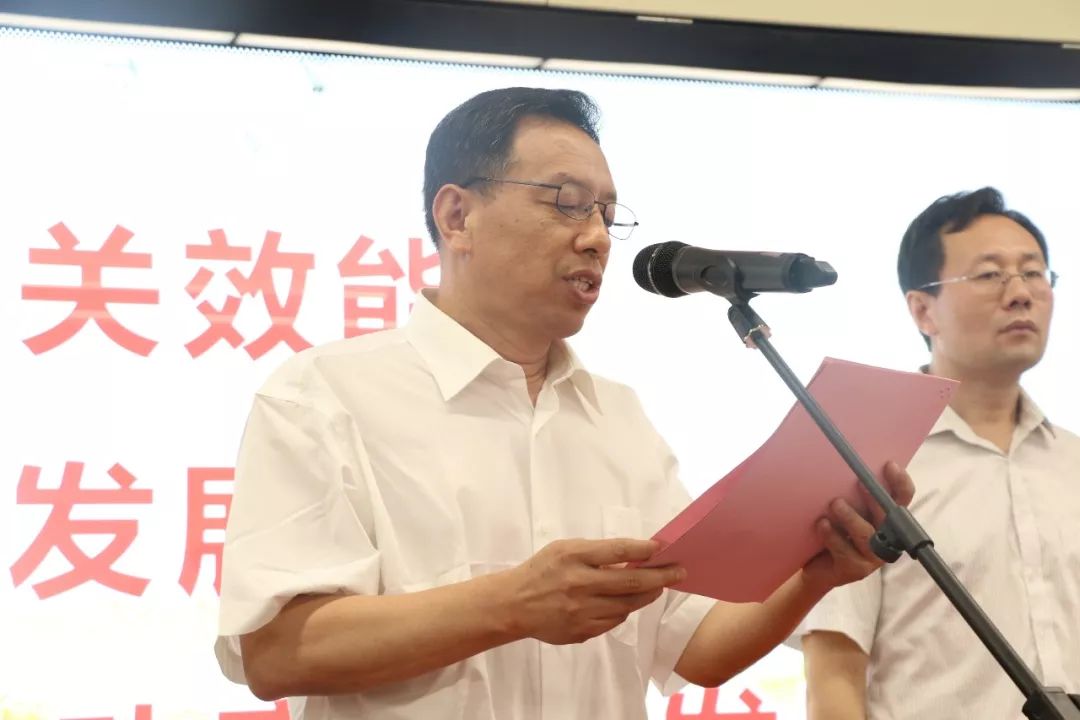 市轨道公司党委书记,董事长付庆文表示,两年前的今天,石家庄地铁首开