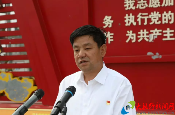 山西怀仁市委办党支部开展"不忘初心铸党魂,牢记使命践忠诚"主题党日