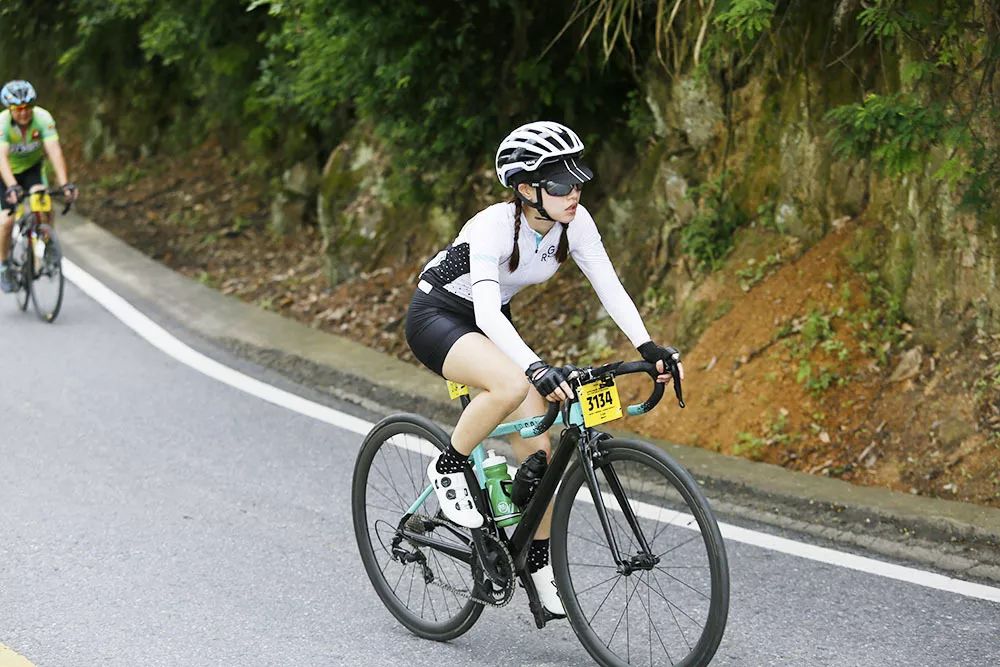 爱骑车的女人居然是这样的