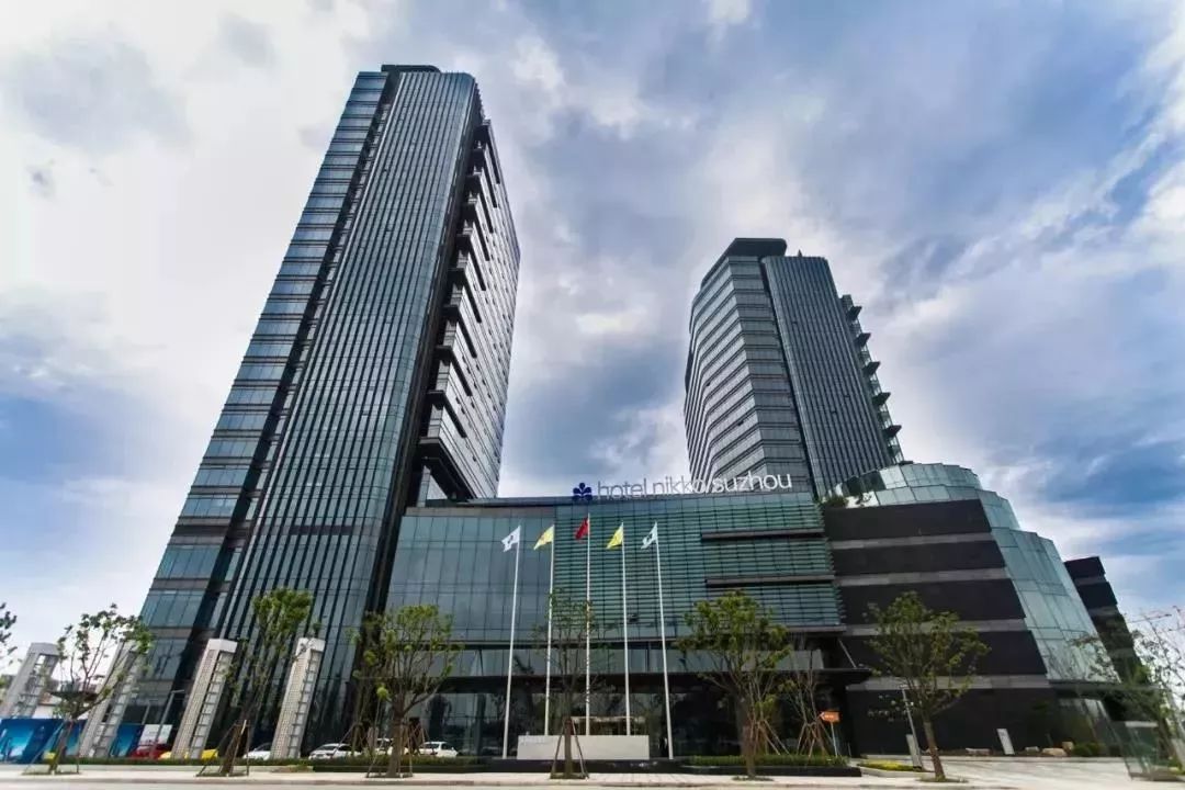 不到百元,苏州日航酒店日料刺身,海鲜烧烤任吃不限量!