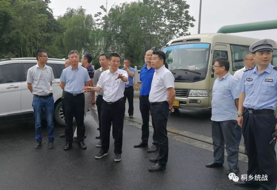 基层动态桐乡市各民主党派知联会负责人视察调研交通畅通交通安全工作