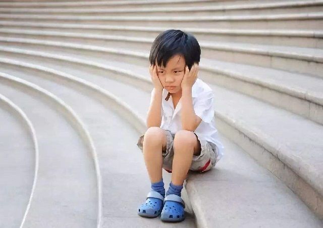 3岁孩子叛逆期,面对孩子逆反心理,家长做好4件事可以轻松应对