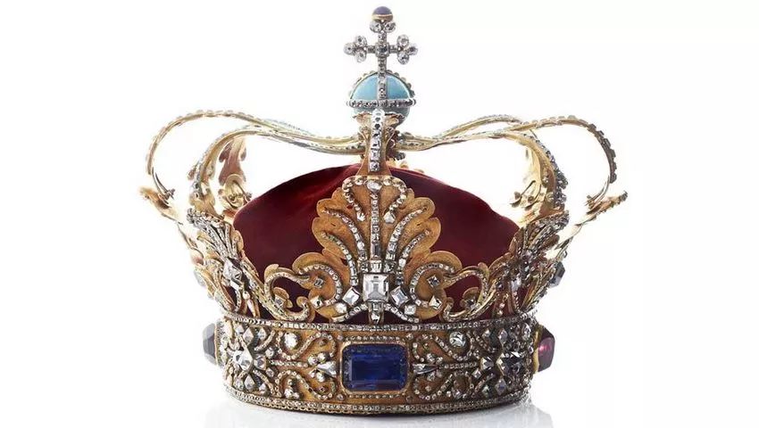 为"丹麦皇冠上的家园"——这里收藏的王冠和王冠上的宝石向人们展示着