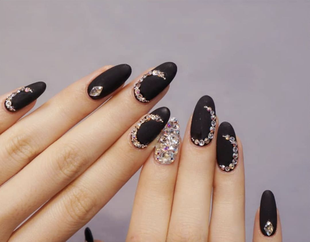 钻石戒指不稀奇来一款钻甲才是真的