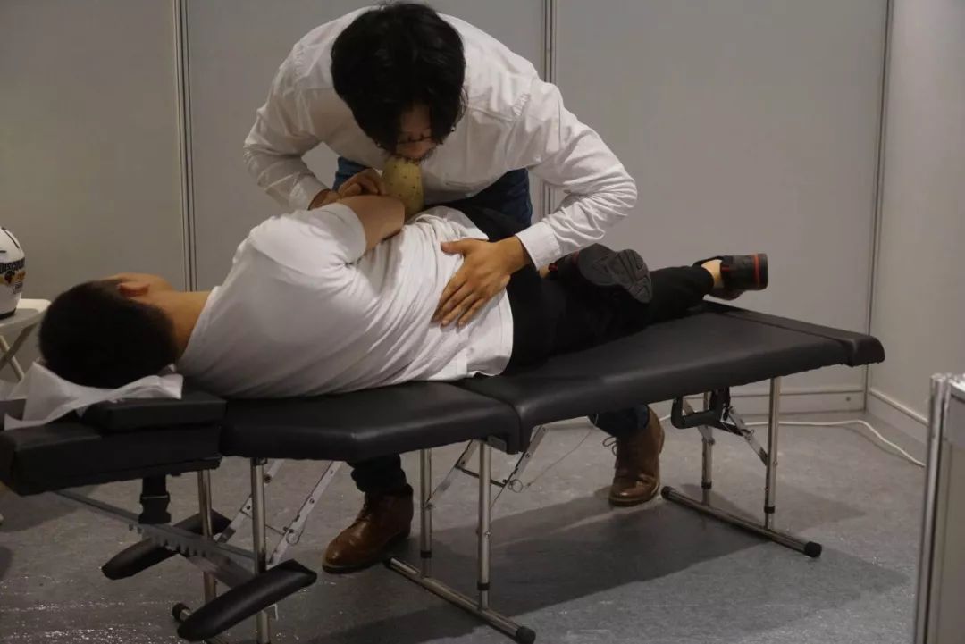 第二天叫美式整脊师