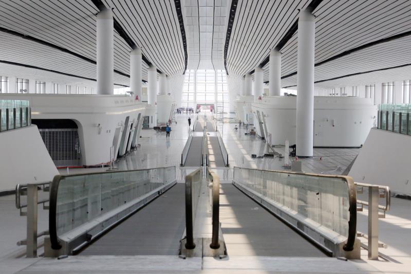 大兴机场电梯设备完成安装调试.