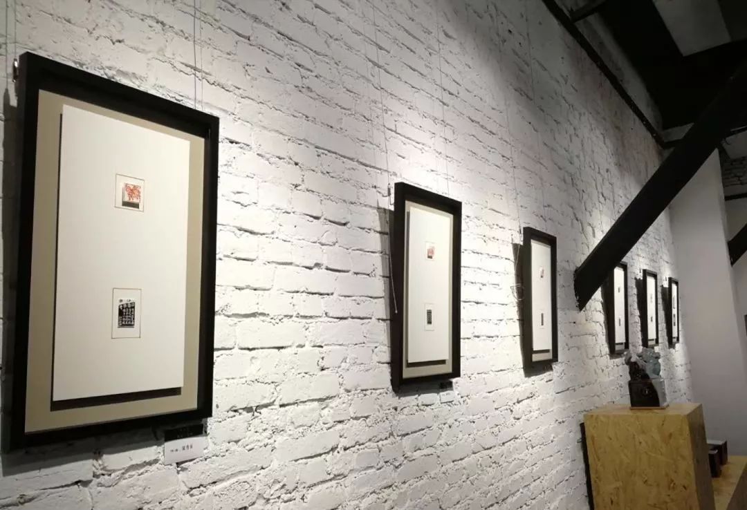 参加本次"楚刀客"篆刻小品展的篆刻家为:桂建民,吴林星,刘光明,叶青峰