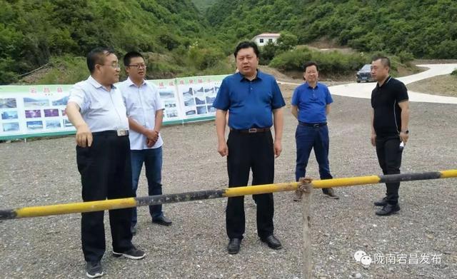 刘永升在宕昌县调研扶贫产业发展和拆危治乱等工作