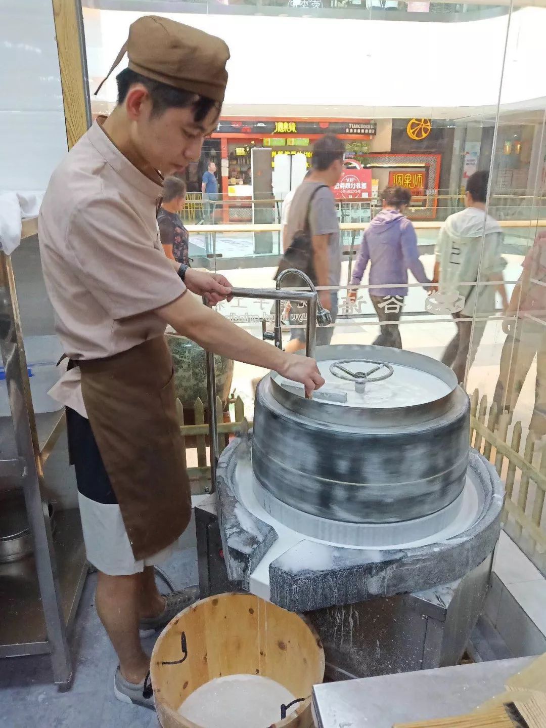 半价银川新开了一家好吃的纯手工现磨米粉店