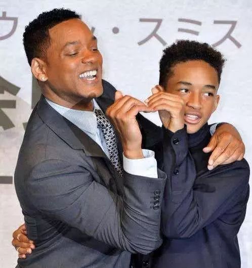重磅巨星威尔史密斯儿子宣布出柜74演唱会上公开示爱男友