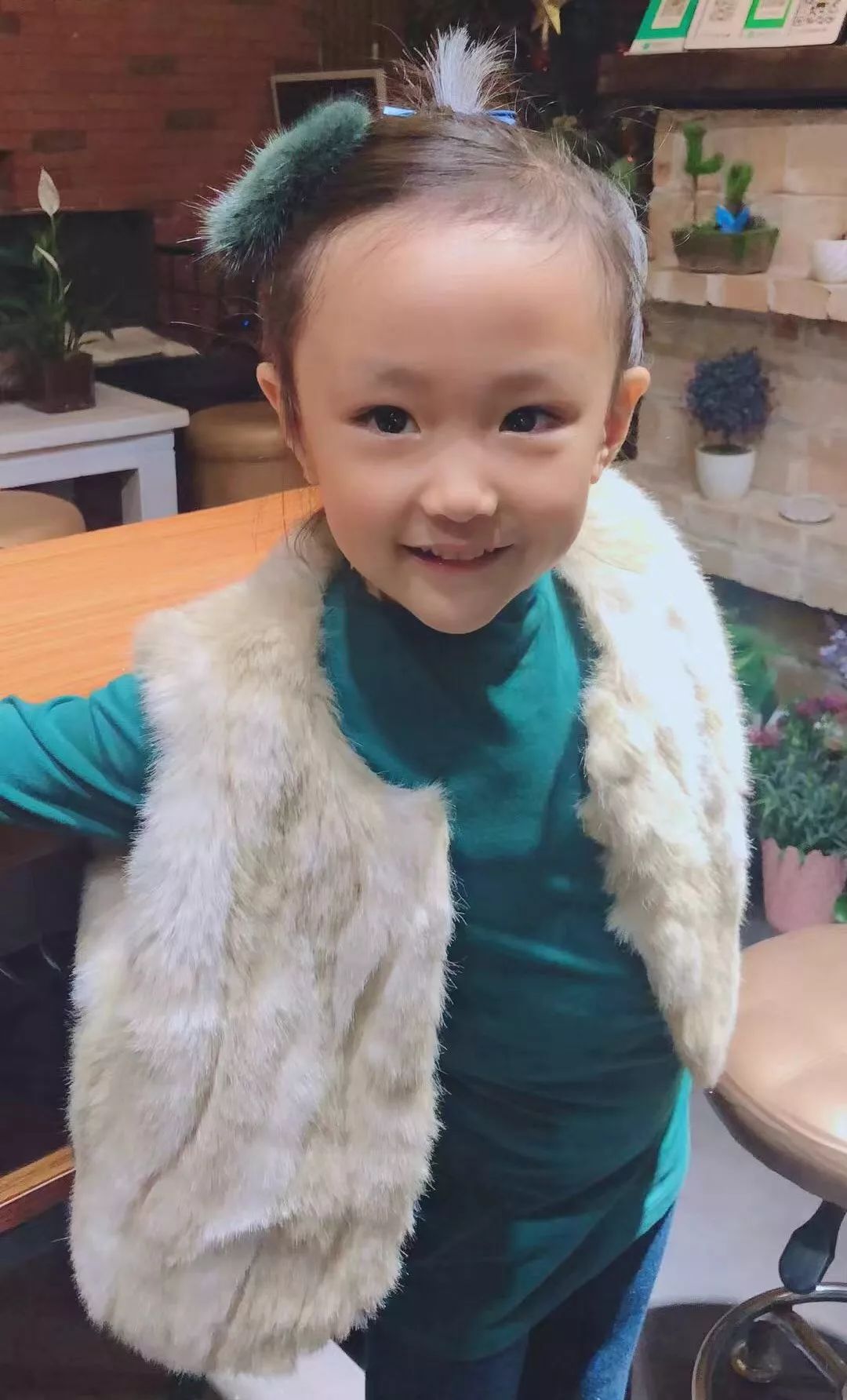 马欣泽本期朗读小能手风采展示祝贺两位小朋友杨雅涵238票朱梓涵285票