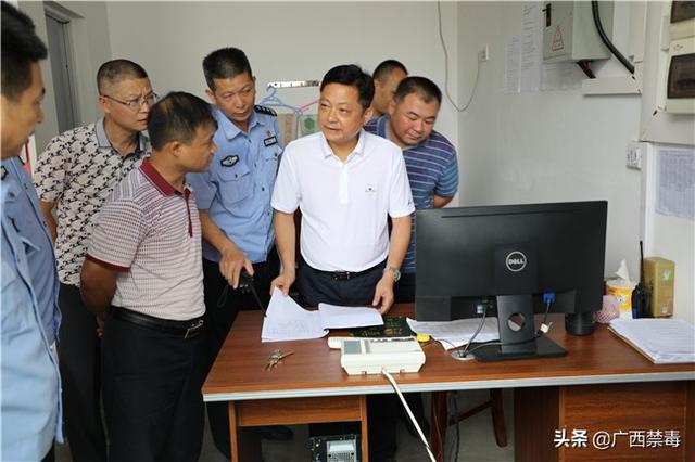 广西玉林市陆川县冯国副县长在626国际禁毒日当天深入基层慰问一线