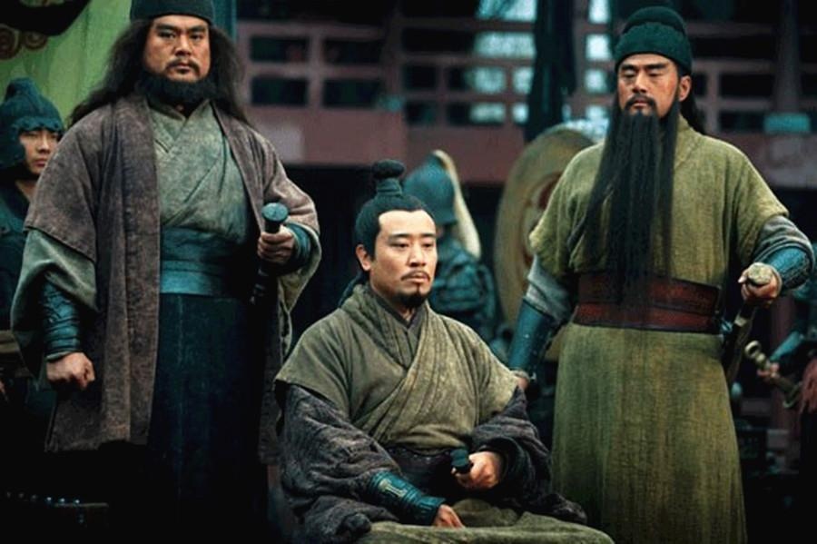 原创三国演义中,刘备曾经织席贩履,他织的席子上"档次"吗?
