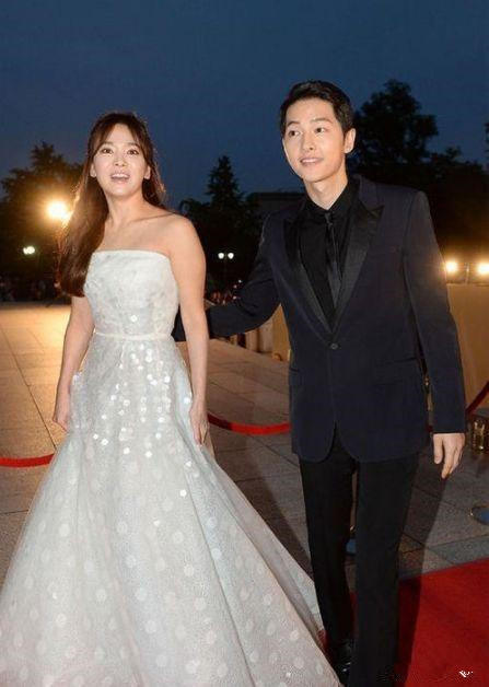 双宋离婚预言成真韩国知名算命大师2017年预言双宋将在今年离婚