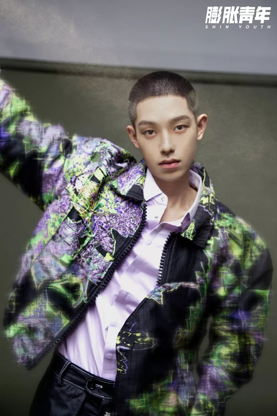 膨胀idol加一点cyberpunk调味王锵的干净少年感新玩法