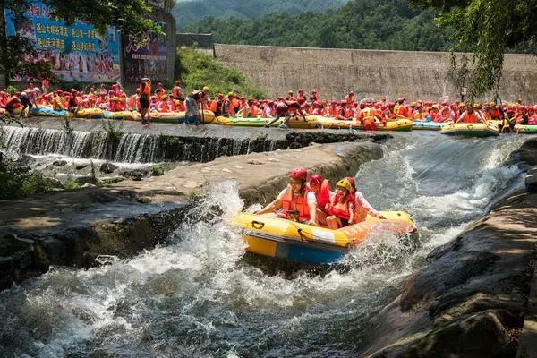 堯山大峽谷漂流墨子古街堯山傳奇表演水世界篝火晚會純玩二日遊