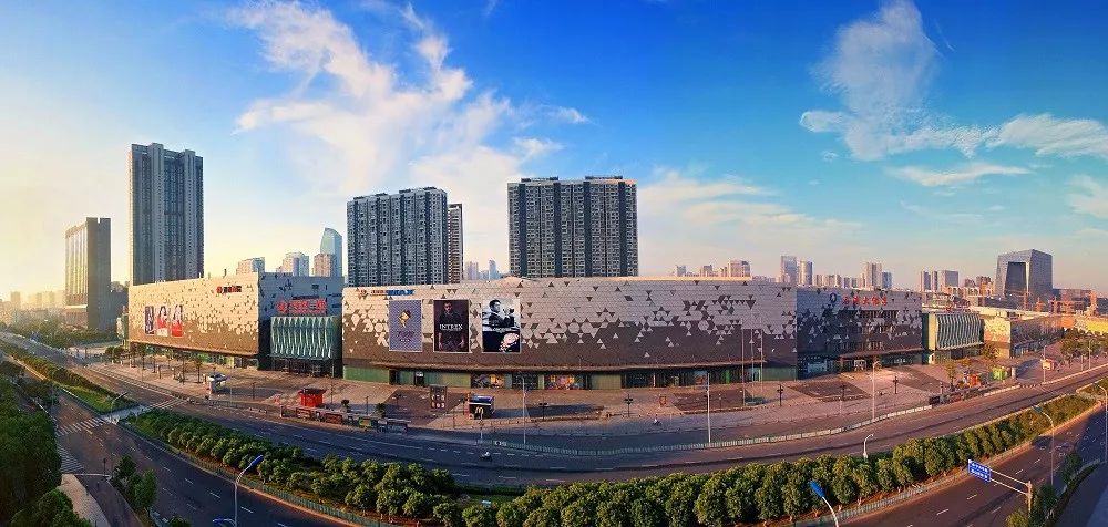 和邦大厦,隆兴大厦3号线开放出入口