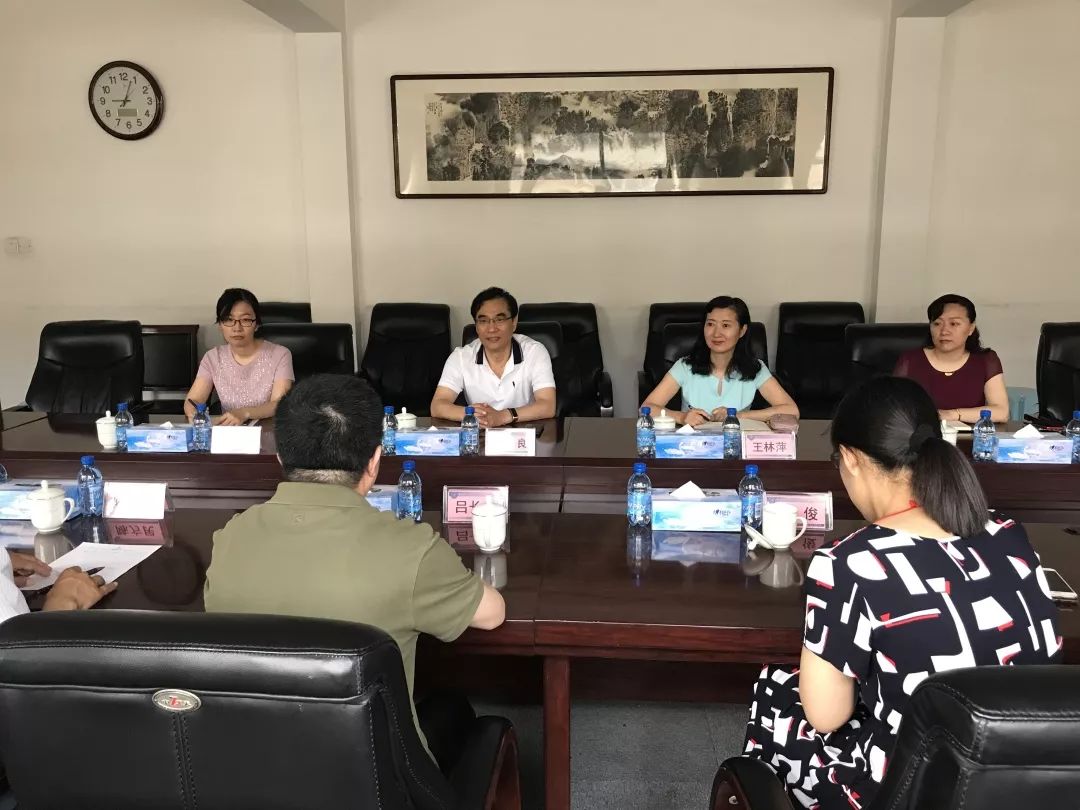 滨州医学院到市中心医院交流指导临床教学工作