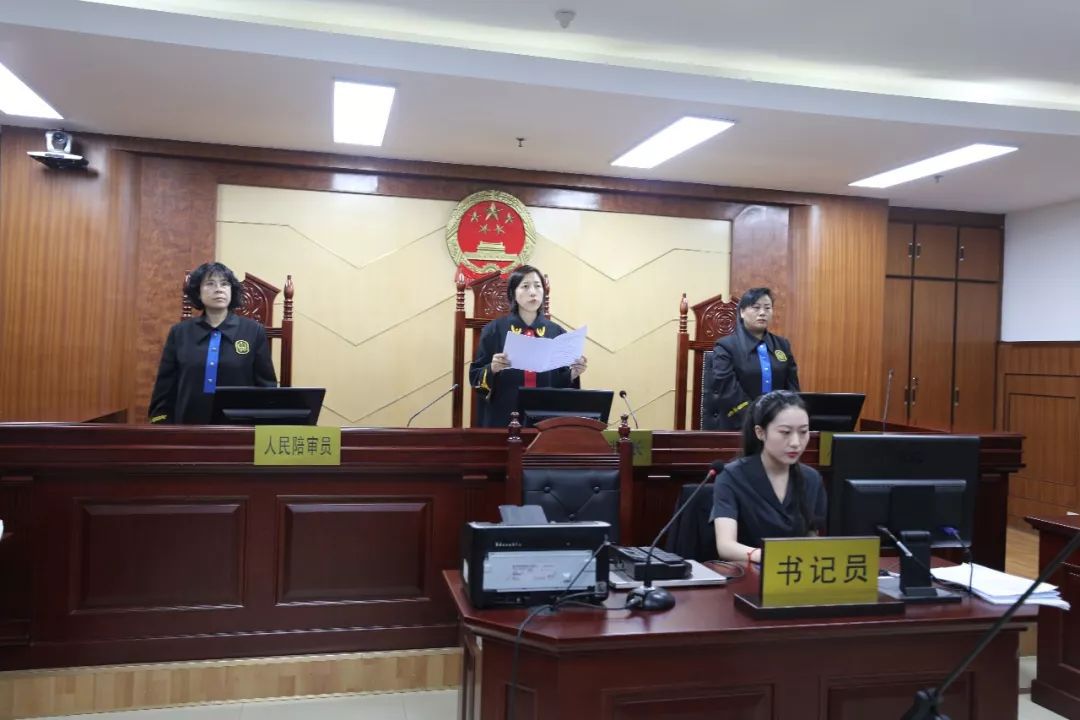 市中法院对宋登利等3人历下法院对杨洪海以寻衅滋事罪,强迫交易罪