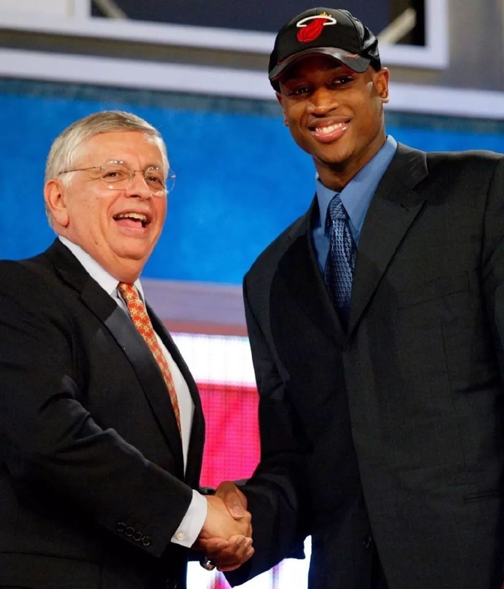 与此同时,2003年也被成为白金一代,算是历史上最好的选秀之一!