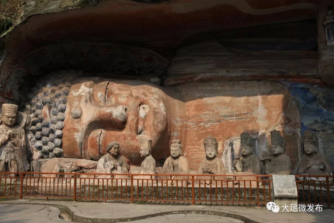 也是世界最大石雕半身卧佛它不仅是大足石刻最大造像处在大佛湾的最
