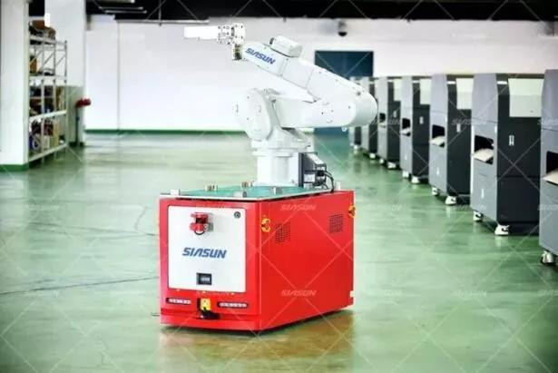 关注 | 全球约5000台“AGV+机械手”的复合机器人在半导体行业应用