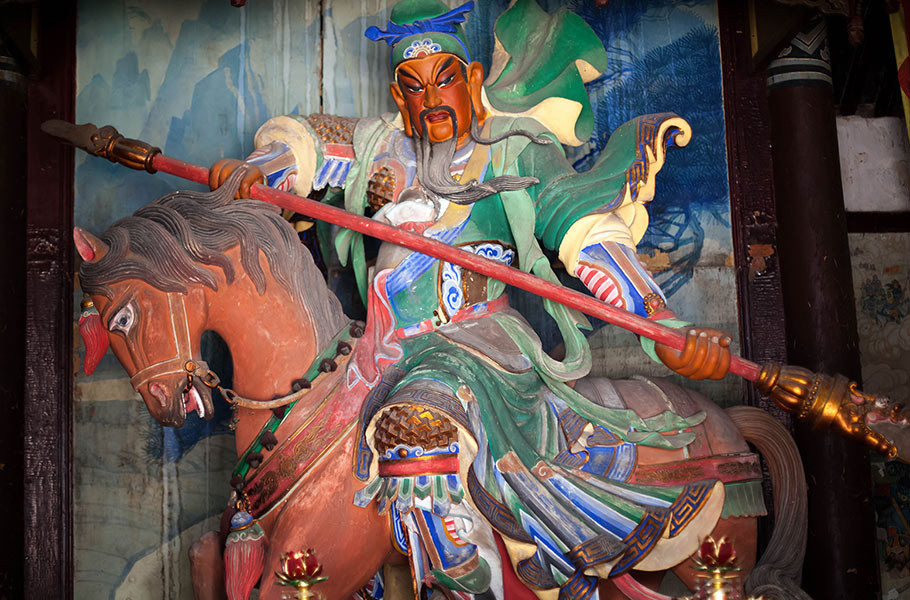 武圣关羽是人还是神为何他的庙宇比孔子的多十倍