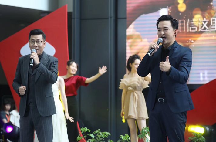     江苏广电主持人荣继敏 金思辰主持发布会发布会上,"荔枝优选"品牌