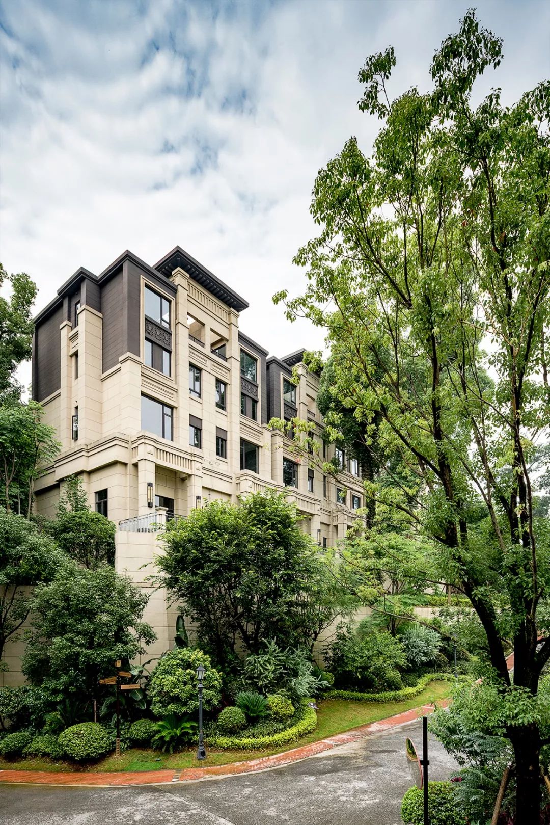 半山墅居人生宽境