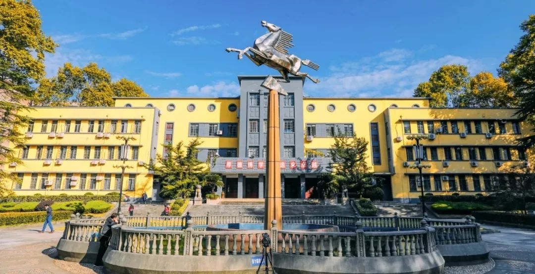 离别季你还记得武汉理工大学的37个校门吗